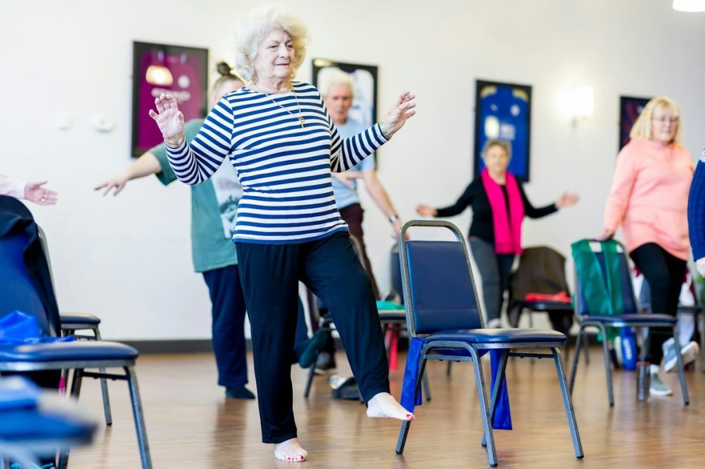 Pourquoi pratiquer des exercices d’équilibre en position assise