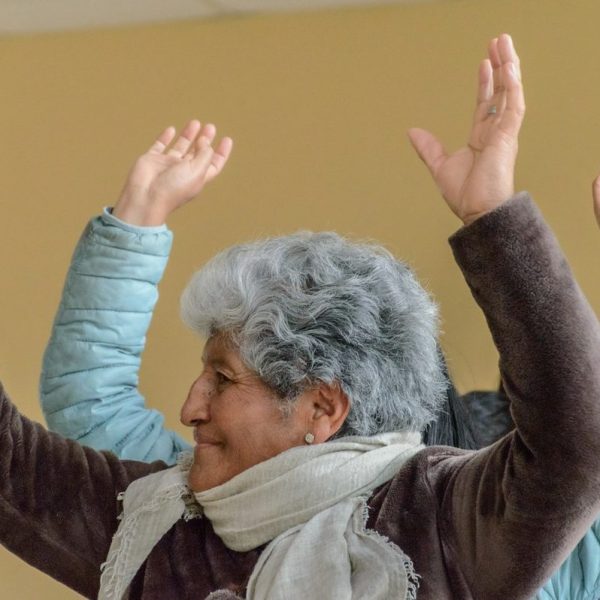 Meilleurs exercices pour l&rsquo;équilibre après une lésion cérébrale